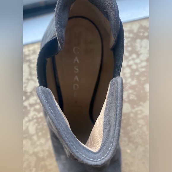 CASADEI FABULOUS grey suede platform boots. Size 8 1/2 - Picture 15 of 16